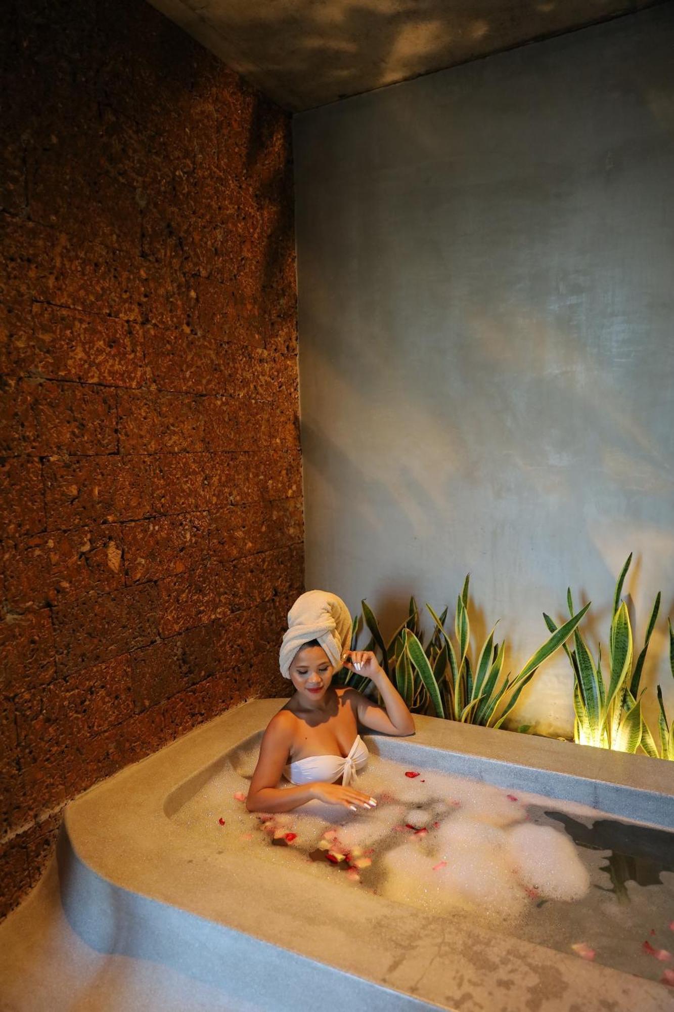 Thalia Boutique Hotel Hoian An Bàn Exteriör bild